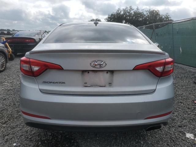 Photo 5 VIN: 5NPE24AF5FH258438 - HYUNDAI SONATA SE 