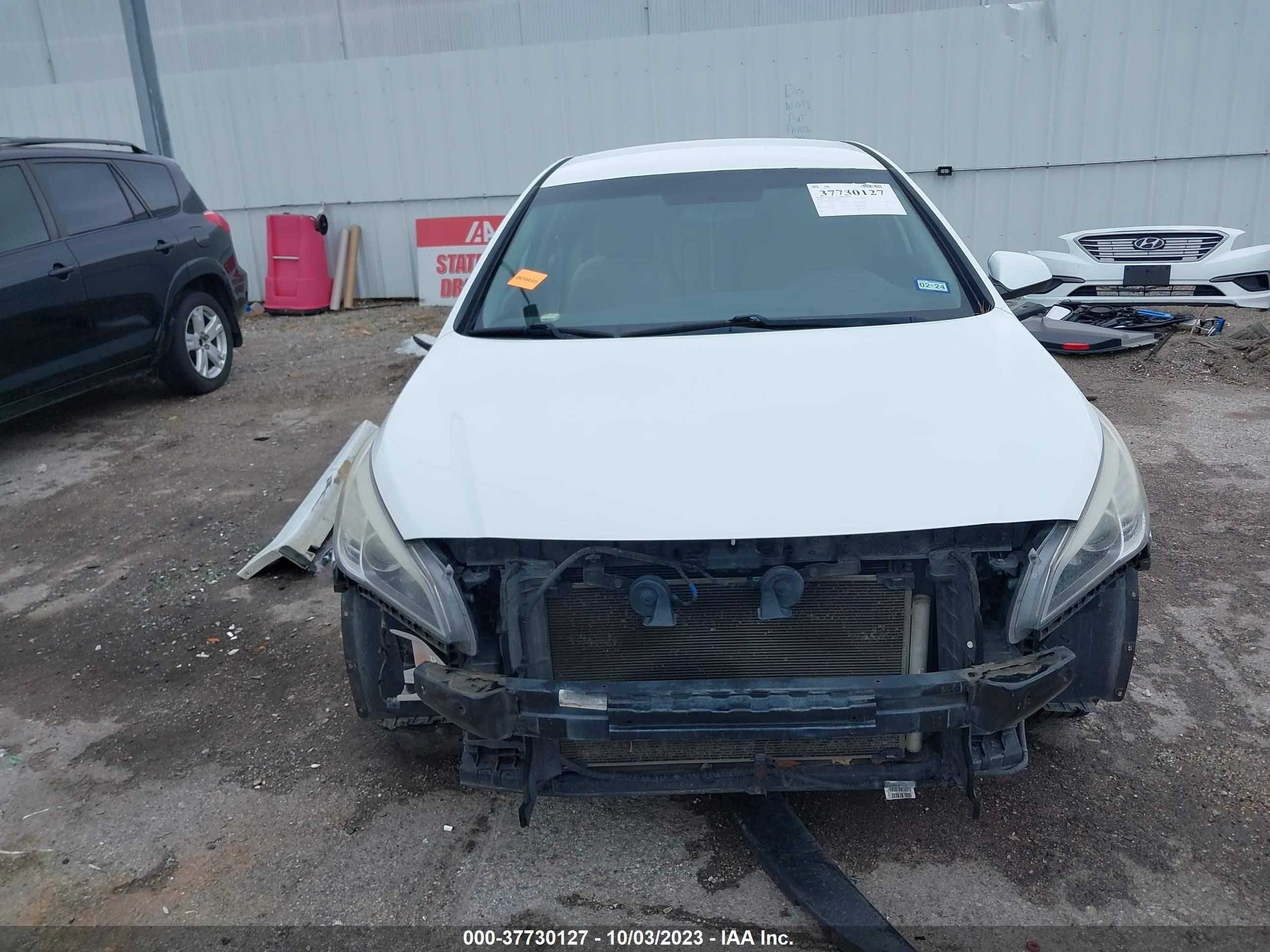 Photo 11 VIN: 5NPE24AF5GH260613 - HYUNDAI SONATA 