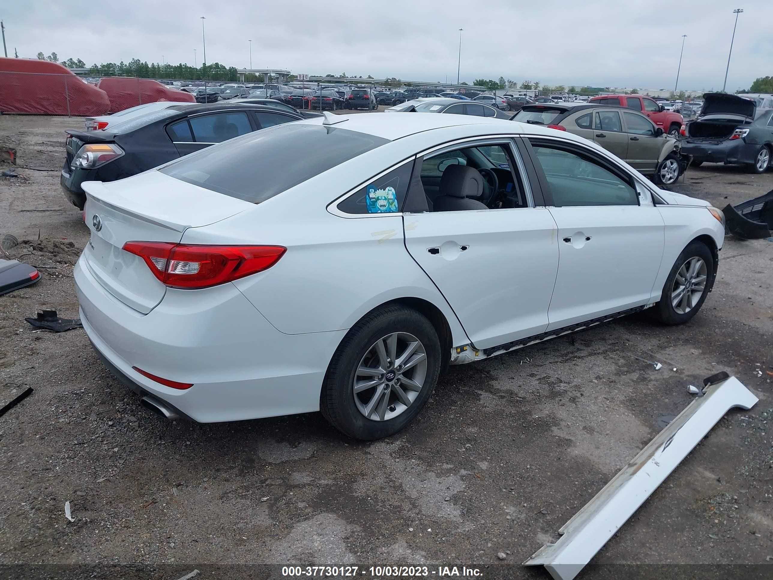 Photo 3 VIN: 5NPE24AF5GH260613 - HYUNDAI SONATA 