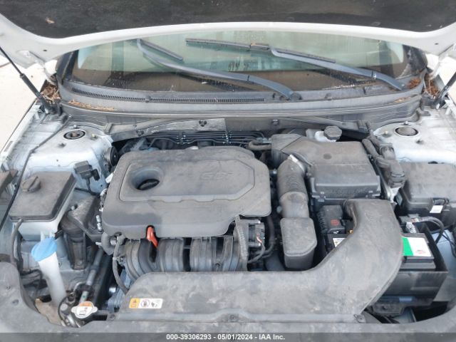 Photo 9 VIN: 5NPE24AF5GH267349 - HYUNDAI SONATA 