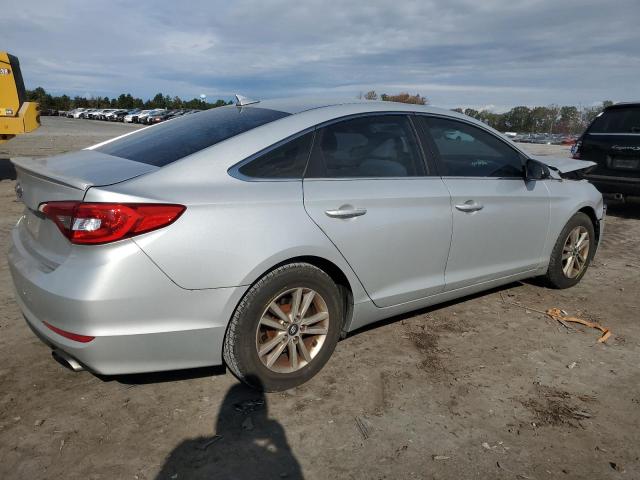 Photo 2 VIN: 5NPE24AF5GH273636 - HYUNDAI SONATA SE 