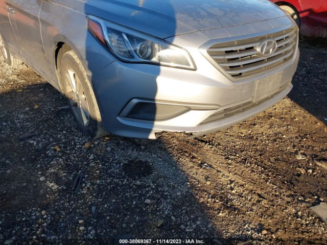 Photo 5 VIN: 5NPE24AF5GH274589 - HYUNDAI SONATA 