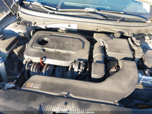 Photo 9 VIN: 5NPE24AF5GH274589 - HYUNDAI SONATA 