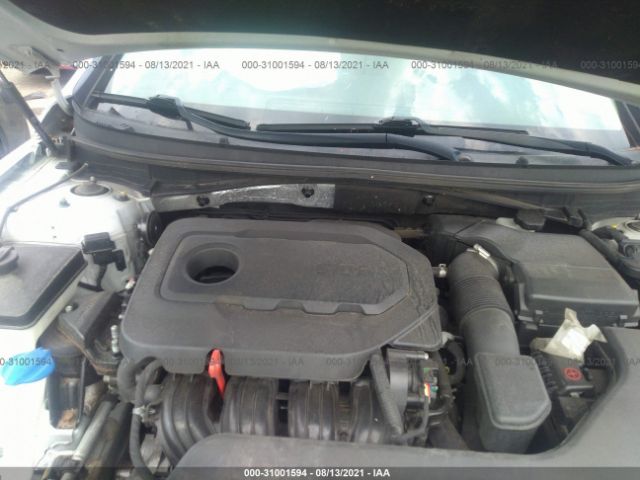 Photo 9 VIN: 5NPE24AF5GH297516 - HYUNDAI SONATA 