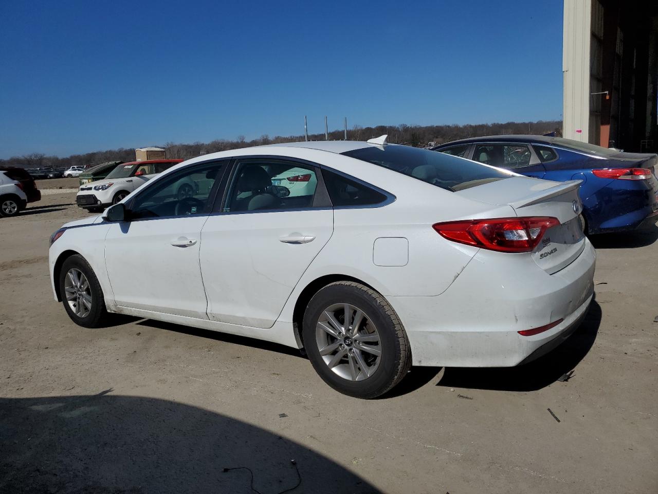 Photo 1 VIN: 5NPE24AF5GH301225 - HYUNDAI SONATA 