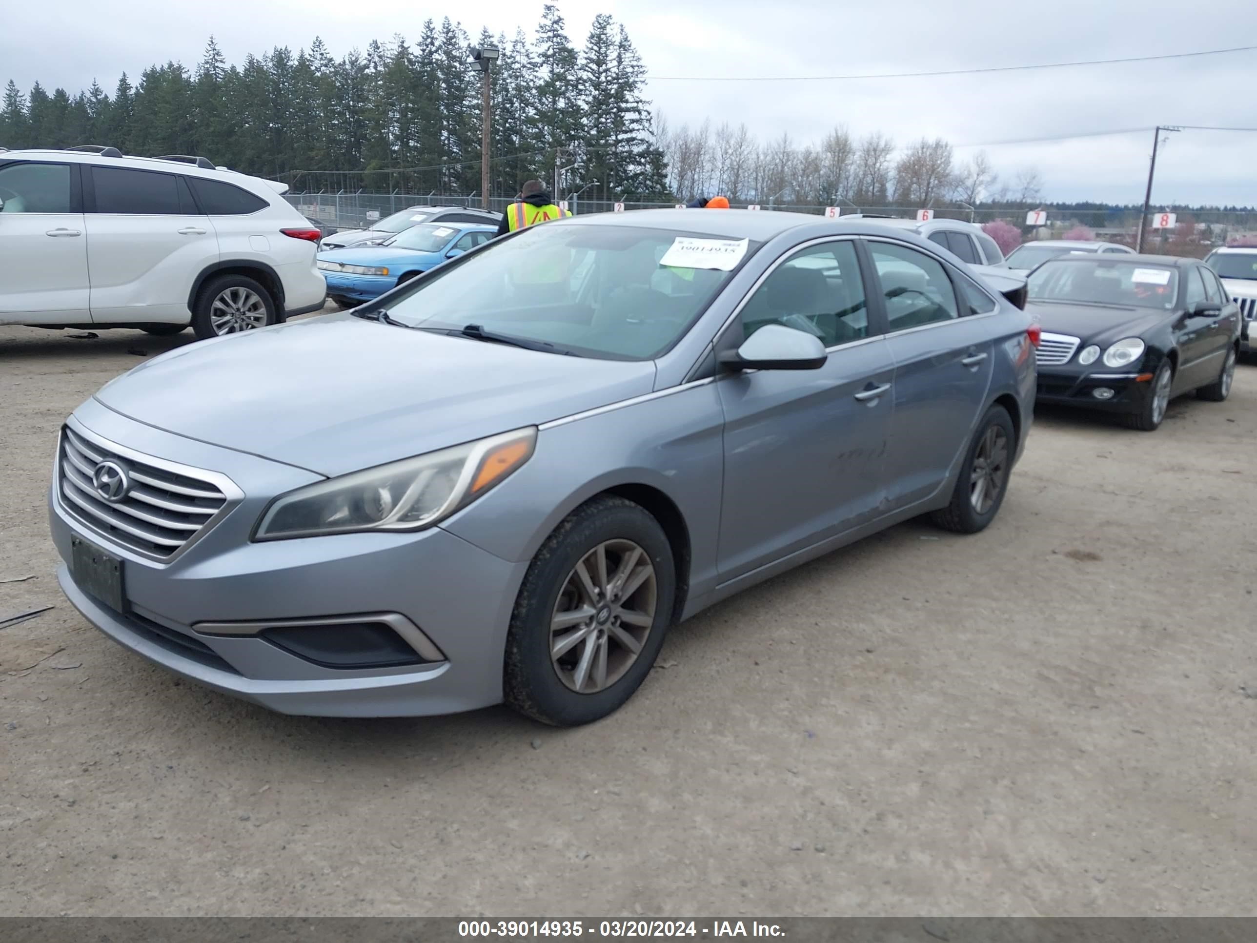 Photo 1 VIN: 5NPE24AF5GH345628 - HYUNDAI SONATA 