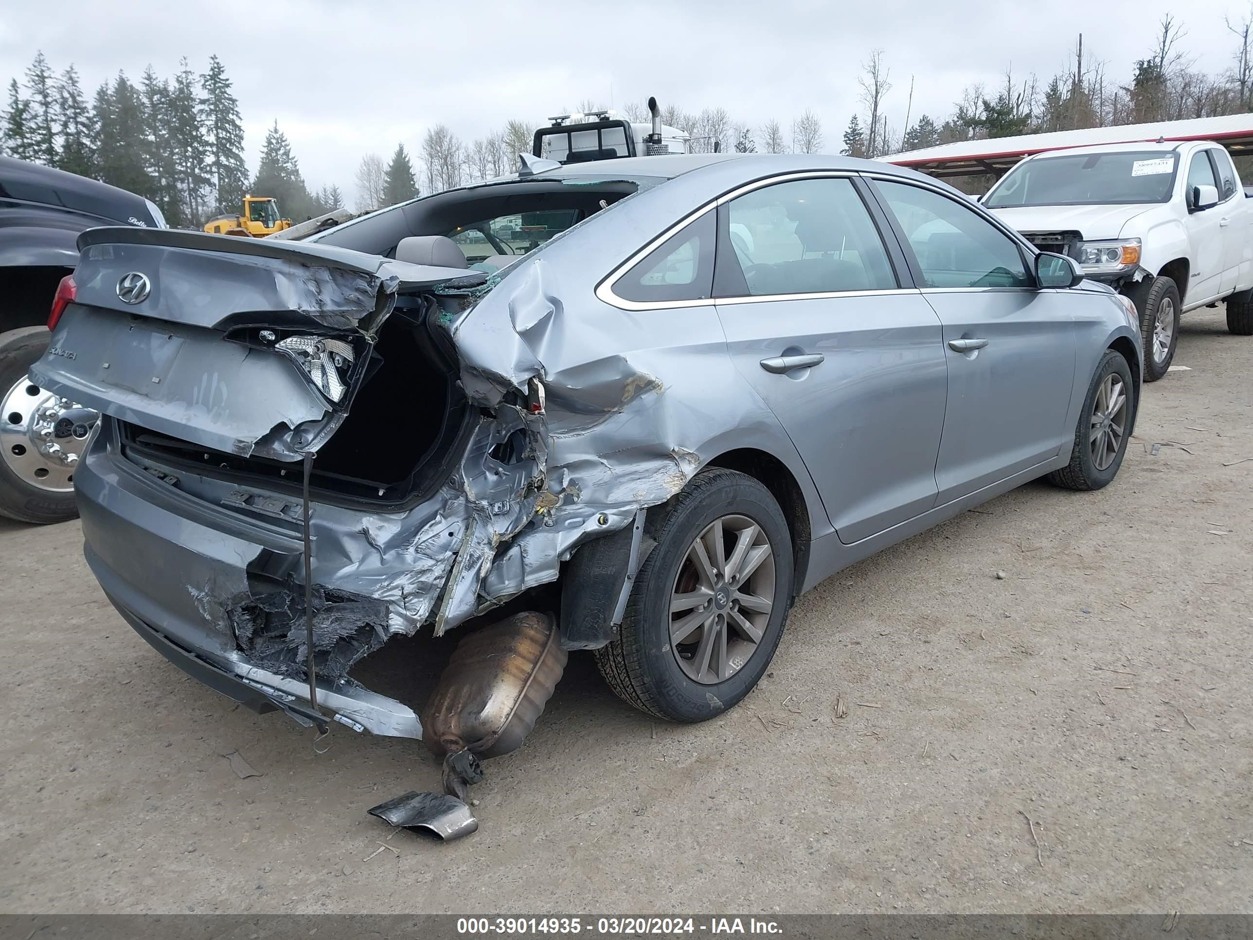 Photo 3 VIN: 5NPE24AF5GH345628 - HYUNDAI SONATA 