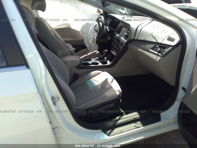 Photo 4 VIN: 5NPE24AF5GH350456 - HYUNDAI SONATA 