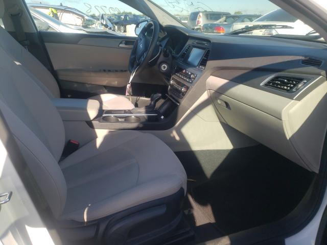 Photo 4 VIN: 5NPE24AF5GH353034 - HYUNDAI SONATA SE 