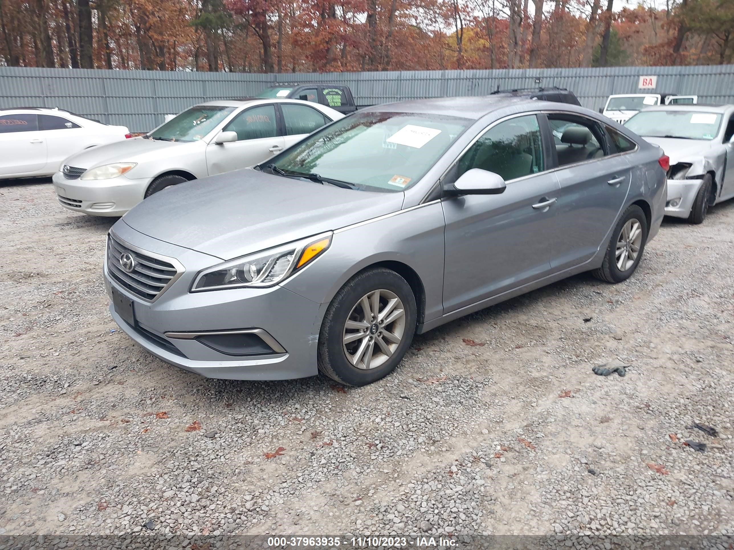 Photo 1 VIN: 5NPE24AF5GH363529 - HYUNDAI SONATA 