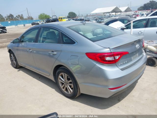 Photo 2 VIN: 5NPE24AF5GH375714 - HYUNDAI SONATA 