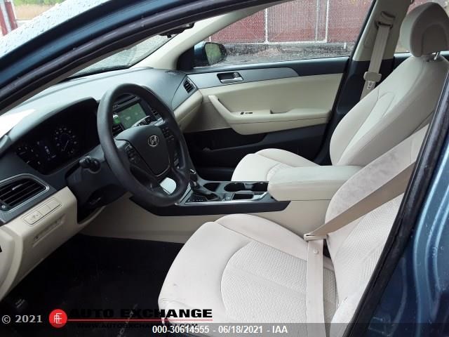 Photo 9 VIN: 5NPE24AF5GH379178 - HYUNDAI SONATA 