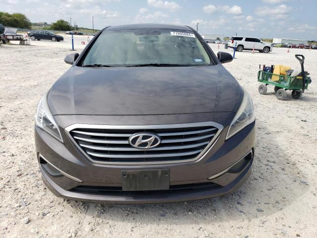 Photo 4 VIN: 5NPE24AF5GH379889 - HYUNDAI SONATA SE 