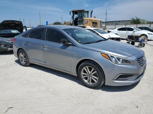 Photo 3 VIN: 5NPE24AF5GH387118 - HYUNDAI SONATA SE 