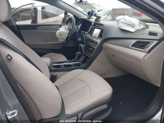 Photo 4 VIN: 5NPE24AF5GH388687 - HYUNDAI SONATA 