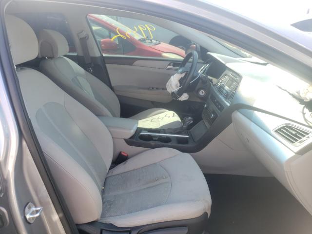 Photo 4 VIN: 5NPE24AF5GH394862 - HYUNDAI SONATA SE 