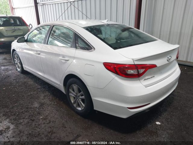 Photo 2 VIN: 5NPE24AF5GH402426 - HYUNDAI SONATA 