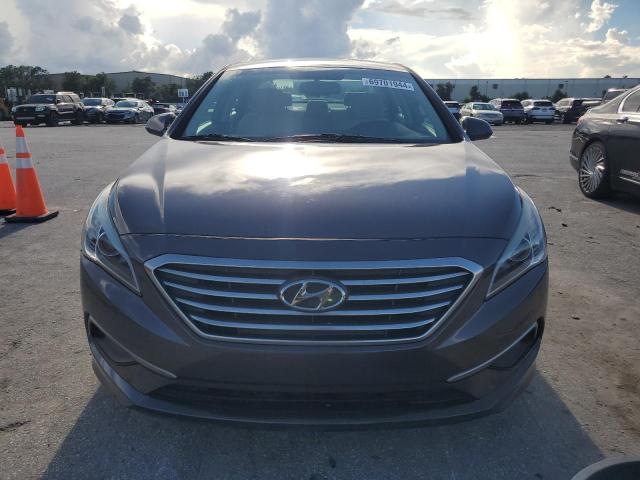 Photo 4 VIN: 5NPE24AF5GH403785 - HYUNDAI SONATA SE 