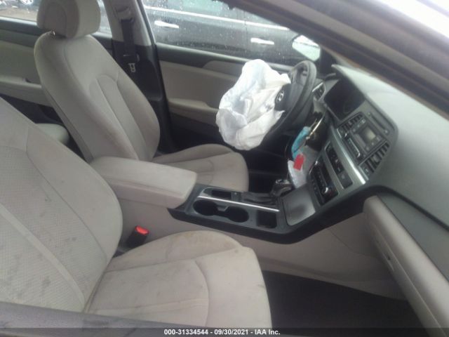 Photo 4 VIN: 5NPE24AF5GH405195 - HYUNDAI SONATA 