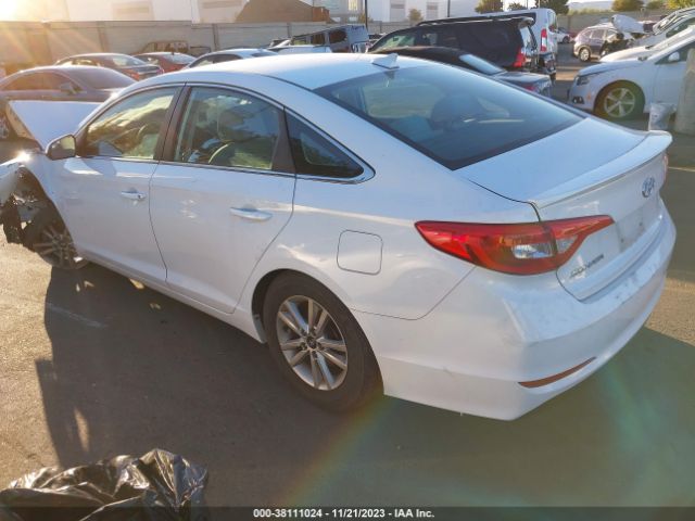 Photo 2 VIN: 5NPE24AF5GH412793 - HYUNDAI SONATA 