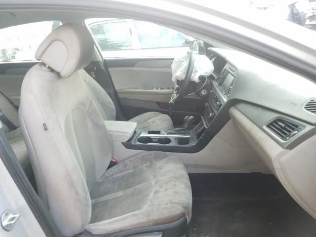 Photo 4 VIN: 5NPE24AF5GH426418 - HYUNDAI SONATA SE 