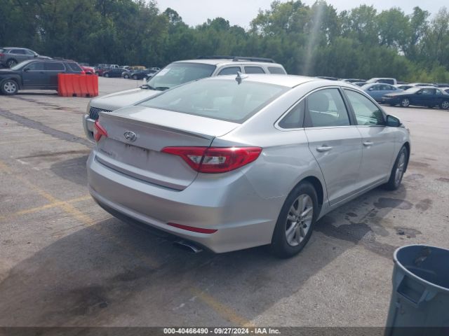 Photo 3 VIN: 5NPE24AF5HH444127 - HYUNDAI SONATA 