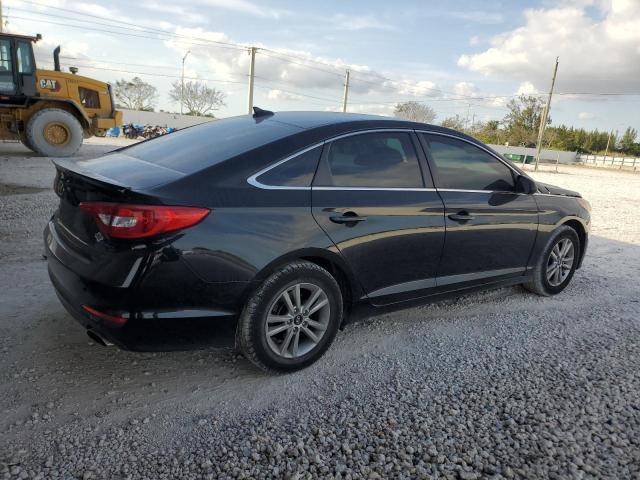 Photo 2 VIN: 5NPE24AF5HH451613 - HYUNDAI SONATA SE 