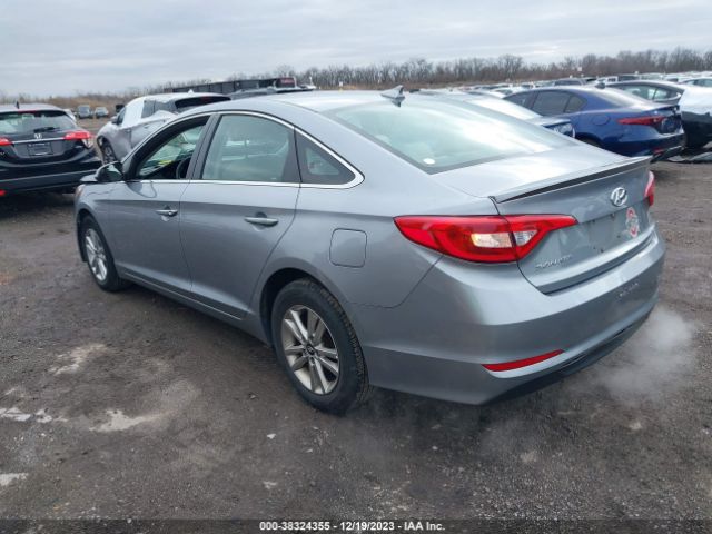 Photo 2 VIN: 5NPE24AF5HH458142 - HYUNDAI SONATA 