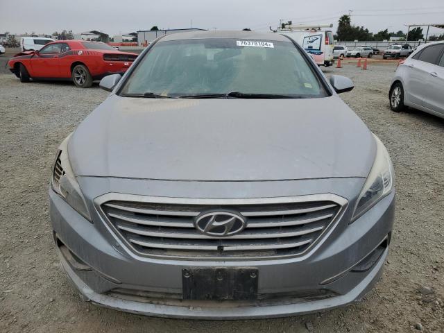 Photo 4 VIN: 5NPE24AF5HH461476 - HYUNDAI SONATA SE 