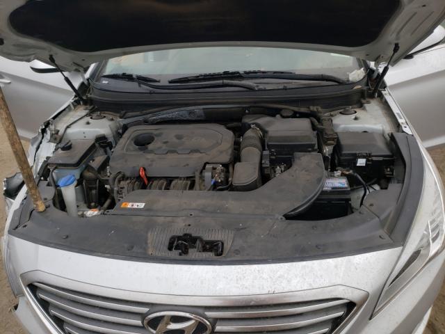 Photo 6 VIN: 5NPE24AF5HH465110 - HYUNDAI SONATA SE 