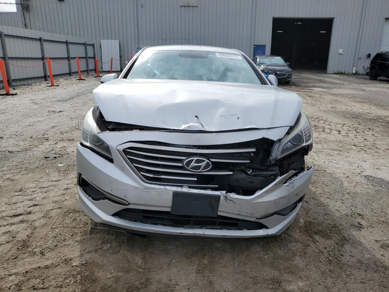 Photo 4 VIN: 5NPE24AF5HH468525 - HYUNDAI SONATA 