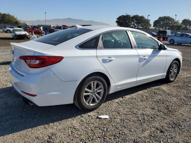 Photo 2 VIN: 5NPE24AF5HH511034 - HYUNDAI SONATA SE 