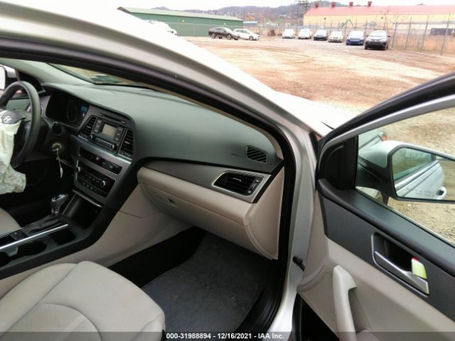 Photo 4 VIN: 5NPE24AF5HH515925 - HYUNDAI SONATA 