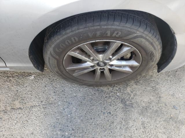 Photo 8 VIN: 5NPE24AF5HH518422 - HYUNDAI SONATA SE 