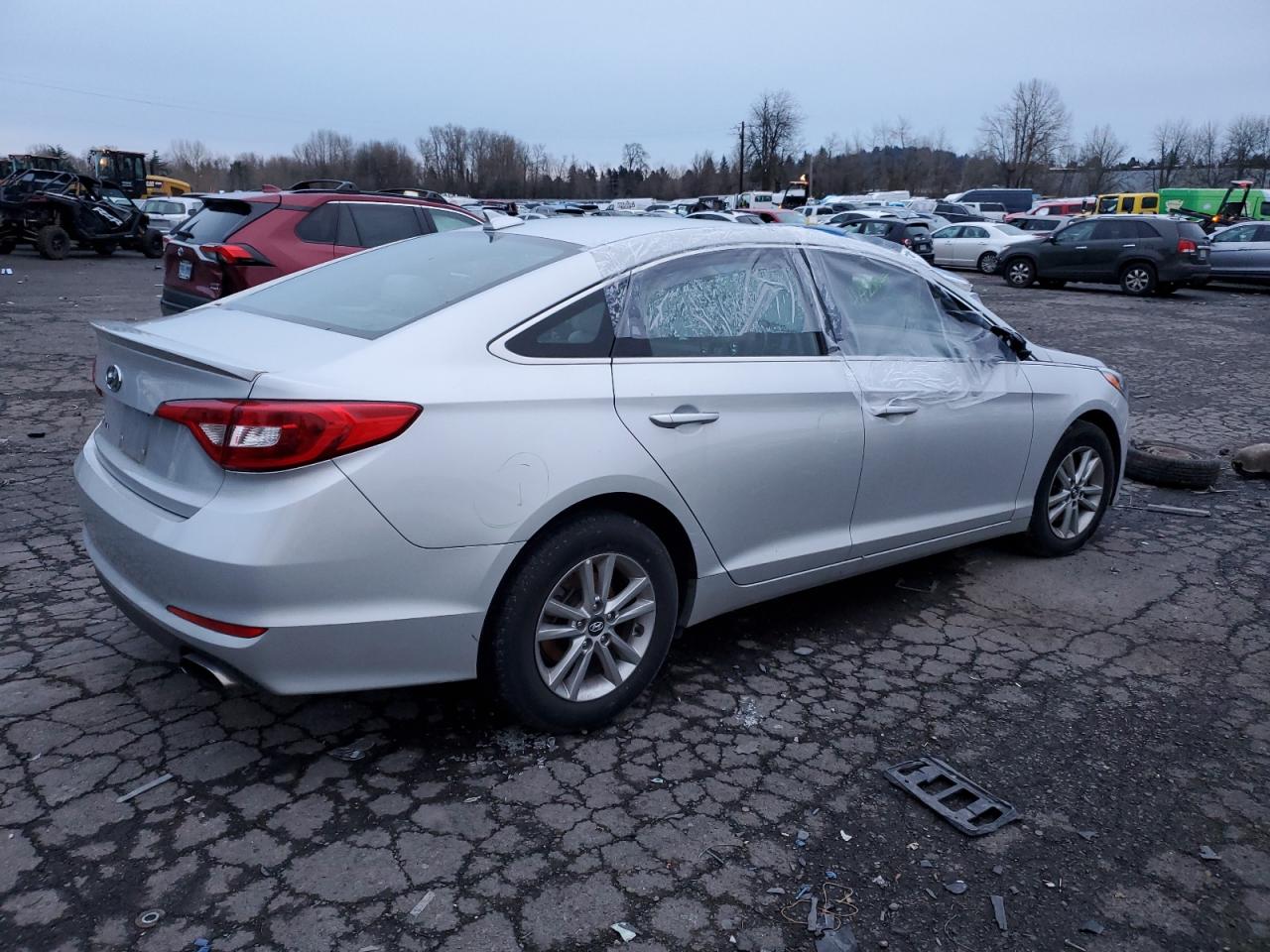 Photo 2 VIN: 5NPE24AF5HH522521 - HYUNDAI SONATA 