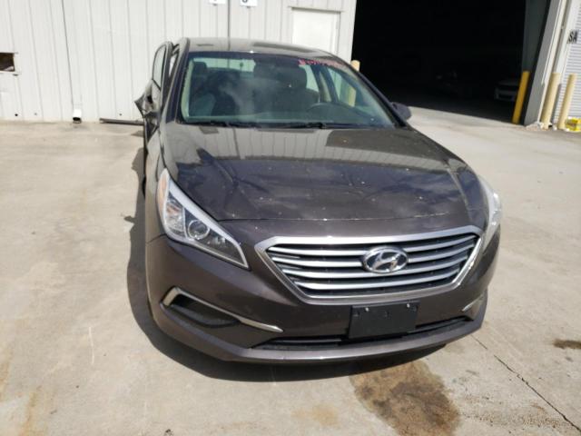 Photo 4 VIN: 5NPE24AF5HH531669 - HYUNDAI SONATA SE 