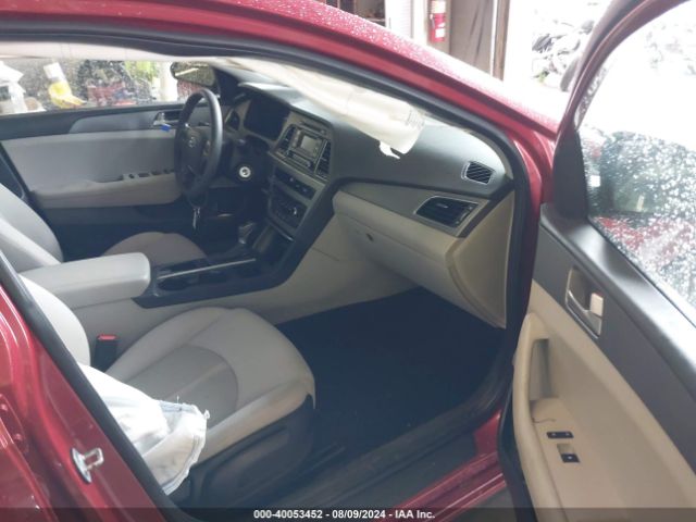 Photo 4 VIN: 5NPE24AF5HH532191 - HYUNDAI SONATA 