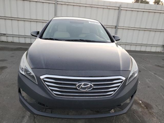 Photo 4 VIN: 5NPE24AF5HH559956 - HYUNDAI SONATA SE 