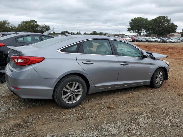 Photo 2 VIN: 5NPE24AF5HH564235 - HYUNDAI SONATA SE 