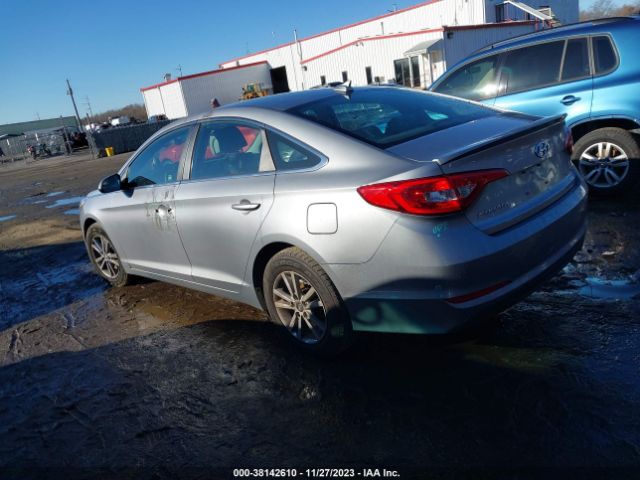 Photo 2 VIN: 5NPE24AF5HH568513 - HYUNDAI SONATA 