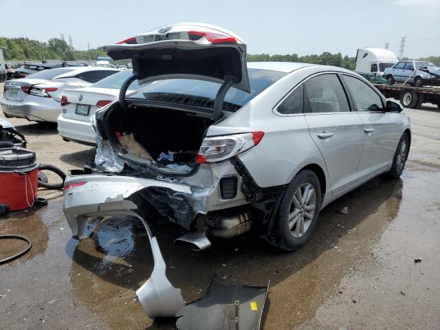 Photo 3 VIN: 5NPE24AF5HH579432 - HYUNDAI SONATA SE 