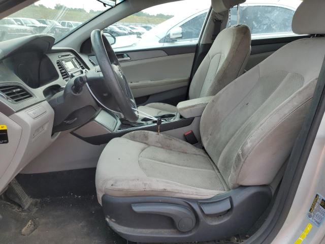 Photo 6 VIN: 5NPE24AF5HH580418 - HYUNDAI SONATA SE 