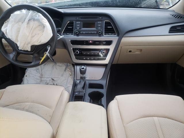 Photo 8 VIN: 5NPE24AF5HH586834 - HYUNDAI SONATA SE 