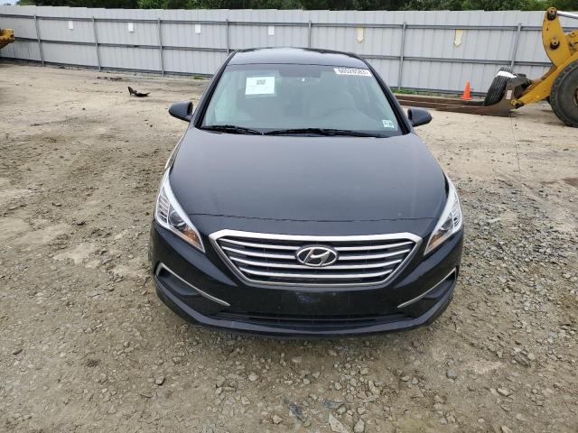 Photo 4 VIN: 5NPE24AF5HH588129 - HYUNDAI SONATA 