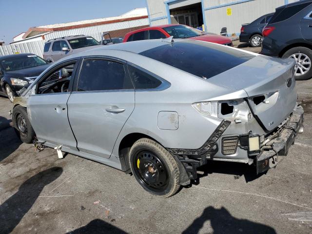 Photo 1 VIN: 5NPE24AF5JH605811 - HYUNDAI SONATA SE 