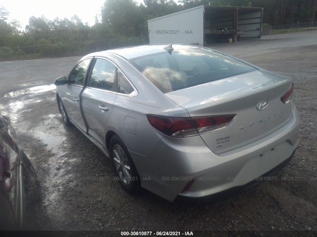 Photo 2 VIN: 5NPE24AF5JH607087 - HYUNDAI SONATA 