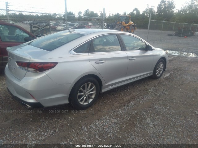 Photo 3 VIN: 5NPE24AF5JH607087 - HYUNDAI SONATA 