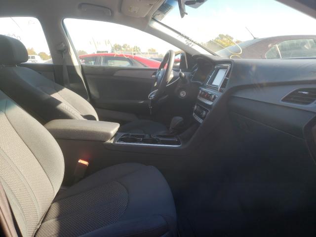 Photo 4 VIN: 5NPE24AF5JH620020 - HYUNDAI SONATA SE 