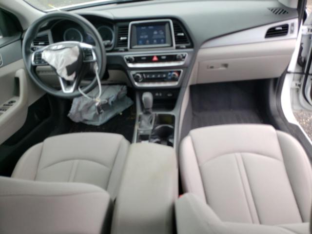 Photo 8 VIN: 5NPE24AF5JH626657 - HYUNDAI SONATA SE 