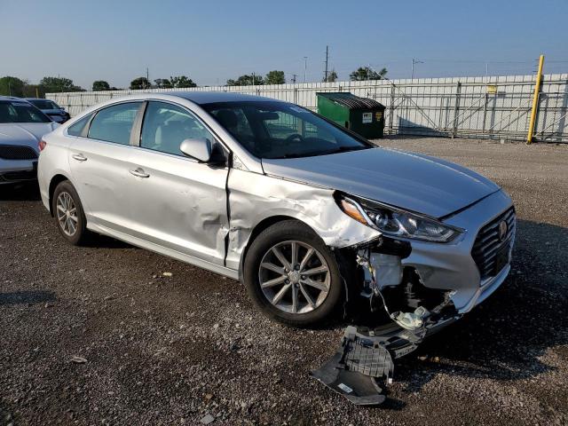 Photo 3 VIN: 5NPE24AF5JH680900 - HYUNDAI SONATA SE 